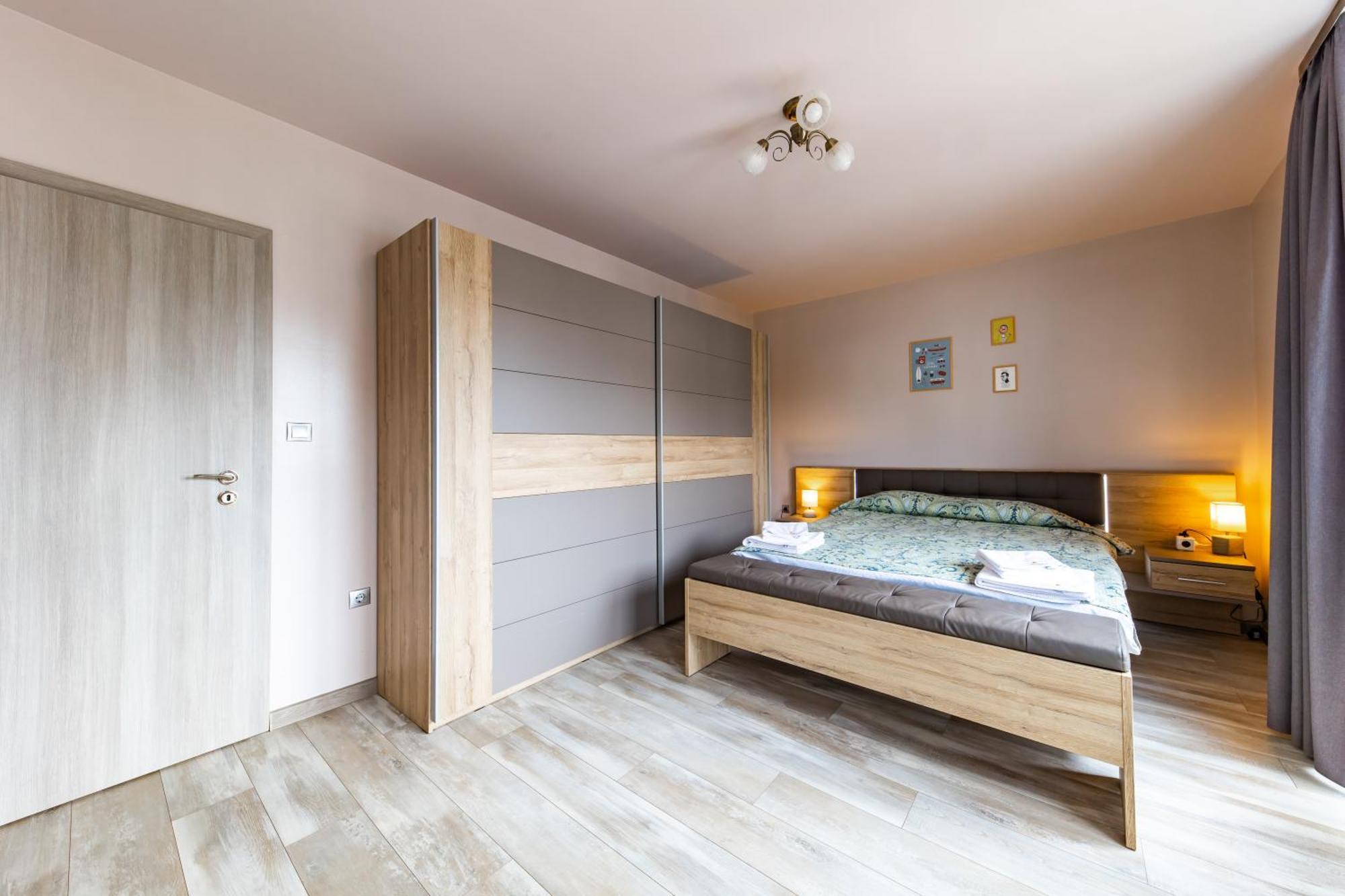 Happy Town Apartments Veliko Tŭrnovo Eksteriør bilde