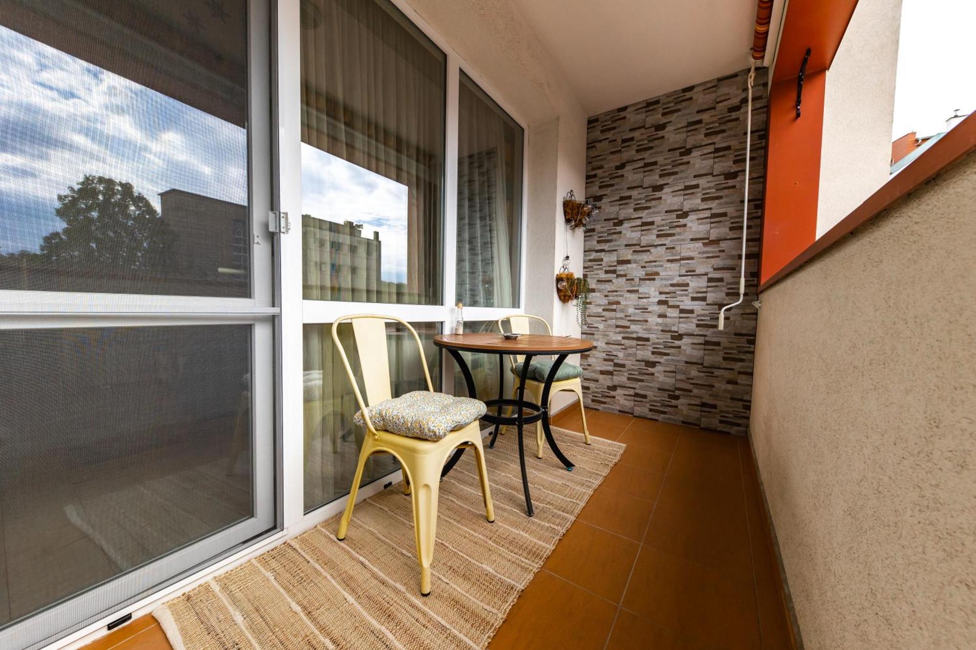 Happy Town Apartments Veliko Tŭrnovo Eksteriør bilde